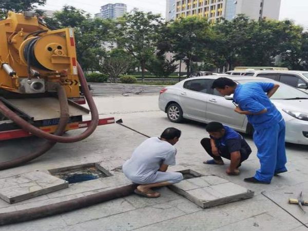 别墅下水道疏通（别墅的下水道）